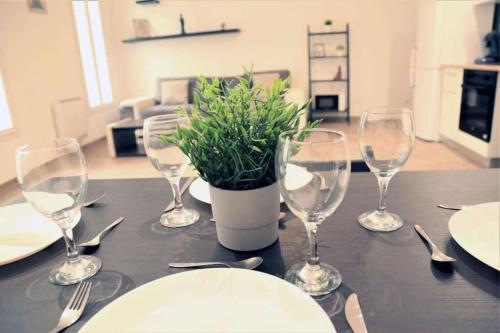 Photo de la galerie de l'établissement Cosy bright apartment in the heart of Marseille, à Marseille