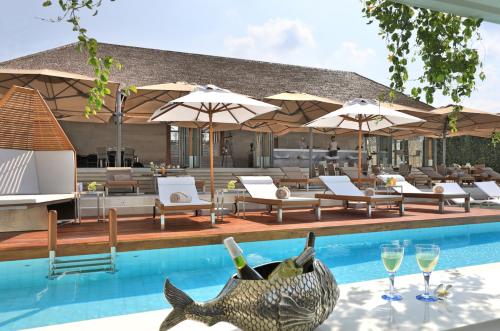 Bazén v ubytování Chi Samui Resort nebo v jeho okolí