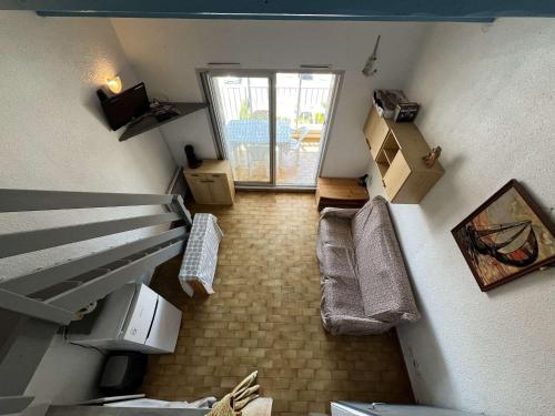 Studio avec cabine + mezzanine pour 4 pers, loggia, proche plage, parking privé