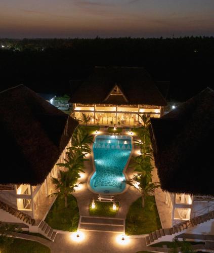 RiccArDella House Rafiki Tamu