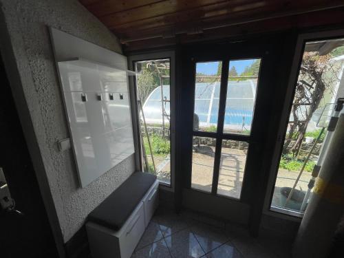 Landskap semula jadi dekat dengan rumah percutian