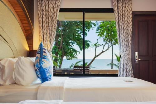 Postel nebo postele na pokoji v ubytování Koh Chang Grandview Resort