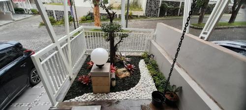 Fotografie z fotogalerie ubytování VILLA YANTI PERMATA GARDEN v destinaci Karangploso