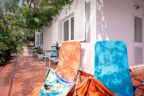 Seaview holiday home apt. with private terrace