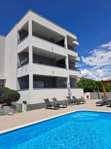 Villa Apartment AA 2