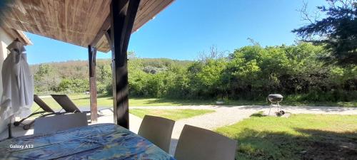 Photo de la galerie de l'établissement Gîtes L'hermine, à Léobard