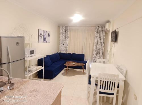Kuchyň nebo kuchyňský kout v ubytování 3 Bedroom Chalet in Blue Bay resort
