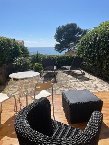 Sanary charmant appartement bord de mer