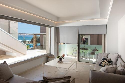 Un lugar para sentarse en The Mini Beach Hotel