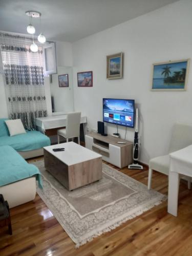 Big Fashion - Central Point