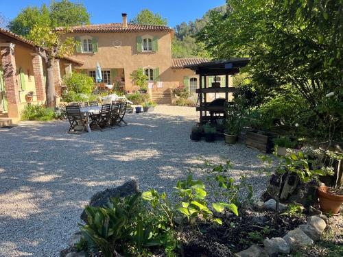 Fotografie z fotogalerie ubytování Bastide Du Maoupas Gîtes v destinaci Belgentier
