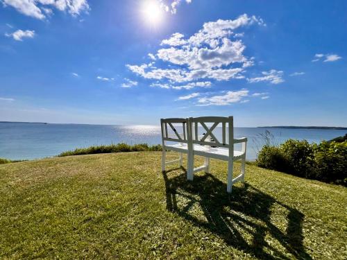 Afbeelding uit fotogalerij van Denmark's Most Charming Beach Cottage in Kalundborg