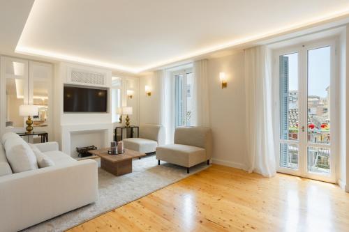 Agora Luxury Apartment By The Boyar Collection