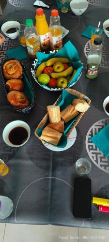 Mad i den private indkvartering eller i nærheden