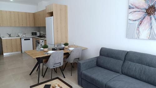 Kuchyň nebo kuchyňský kout v ubytování Larvella Estia Luxury Suites