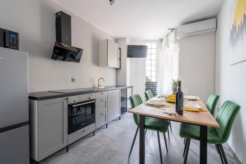 Solis del mar Colosseum Pula