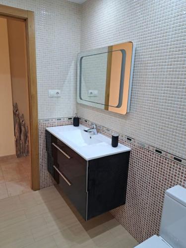 Ένα μπάνιο στο Apartamento en Rianxo La Morenita