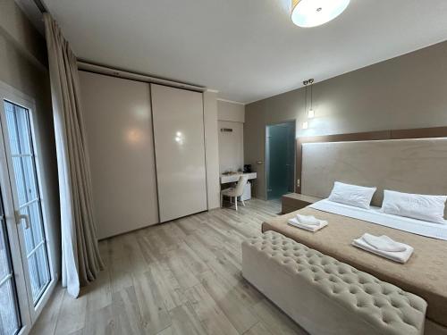 Krioneri Suites Parga
