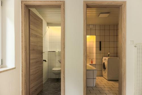 ห้องน้ำของ Berghäusl:Bergbach