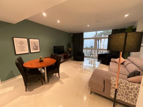 First Line Sea Apartment By Oliva photo 5