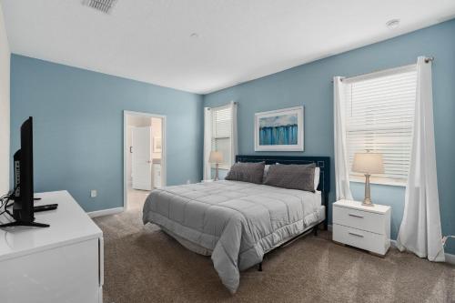 8 Bedroom Home inside the best resort in Orlando! photo 12