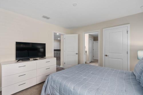 8 Bedroom Home inside the best resort in Orlando! photo 45