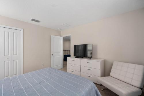 8 Bedroom Home inside the best resort in Orlando! photo 53