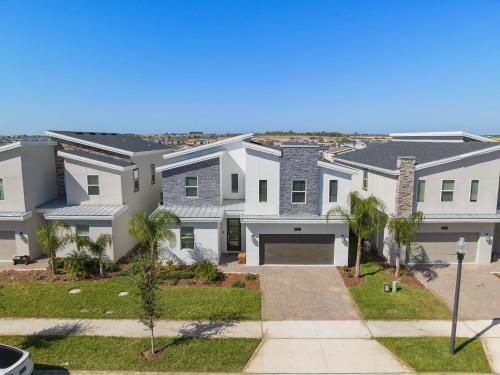 8 Bedroom Home inside the best resort in Orlando! photo 56
