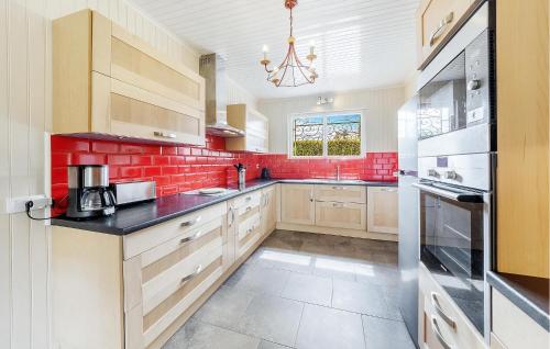 3 Bedroom Nice Home In Saint-Malo