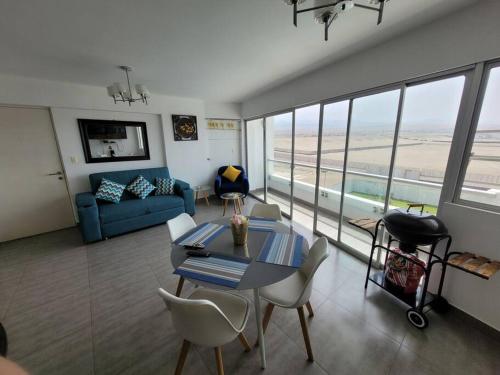 Posezení v ubytování Departamentos en la mejor playa de Lima! 4to piso