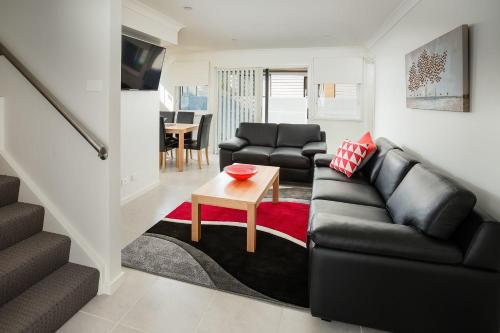 Χώρος καθιστικού στο Wallsend Executive Apartments