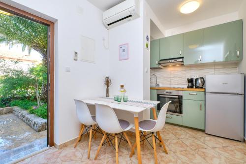 Argo Apartmani