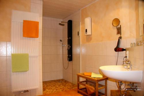 Fotografie z fotogalerie ubytování Wetekams Ferienwohnung W1 v destinaci Diemelstadt 