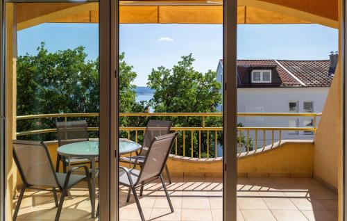 1 Bedroom Beautiful Apartment In Dramalj