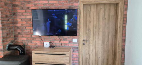 TV a/nebo společenská místnost v ubytování Sofija, Guests House