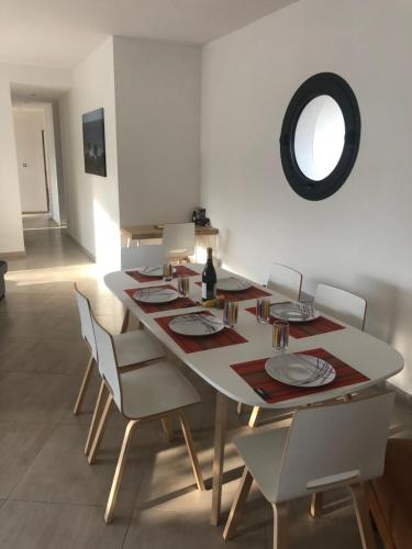 Villa architecte ecume 400m plage