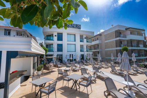 Bangunan di mana terletaknya hotel