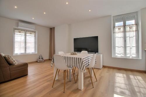 Studio de standing en hypercentre proche Loire et parc