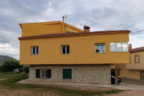 Το κτήριο όπου στεγάζεται  η παραθεριστική κατοικία