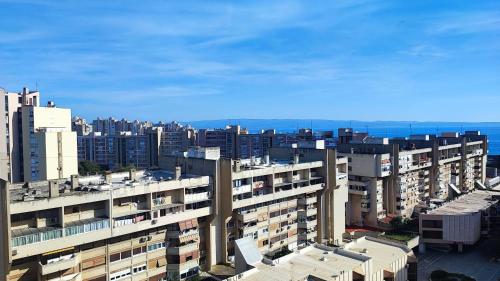 INDIGO - Brand New Studio Apartment