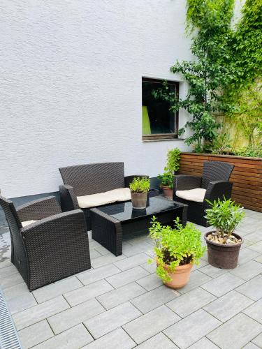 TV a/nebo společenská místnost v ubytování Eifel-View Ferienhaus