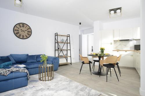 Una cocina o cocineta en The CLOCK