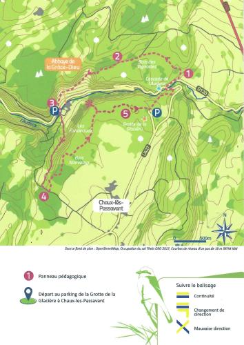 a map of a trail with descriptions of attractions at Gîte insolite, logement fabuleux in Guyans-Vennes