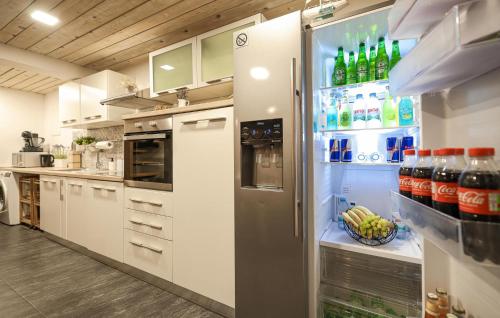 Pet Friendly Home In Stinica