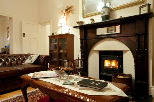 Posezení v ubytování Linfield Cottage