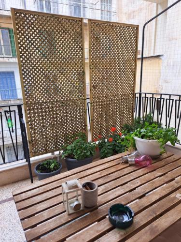 Bright Bright B Central Apartment with Balcony
