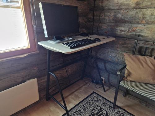 Gambar di galeri bagi Tokkapirtti B2 Log cabin near Levi center in a peaceful neighbourhood di Levi