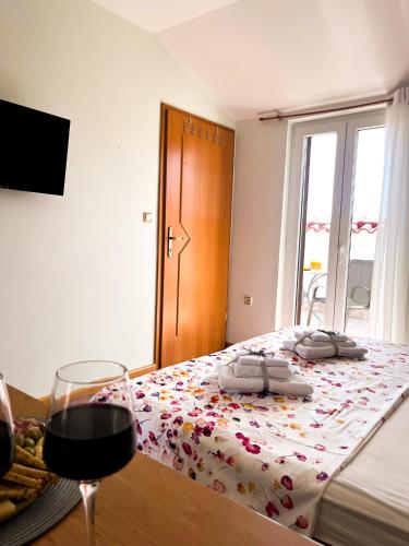 MarVil Cozy Rooms with Private Terrace and Free Parking