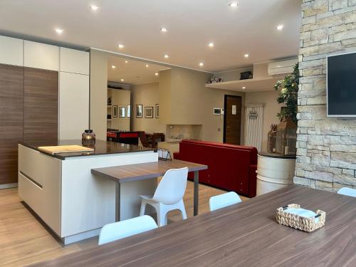 R39 Elegant Apartment with Private Parking photo 21