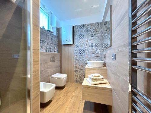 R39 Elegant Apartment with Private Parking photo 13